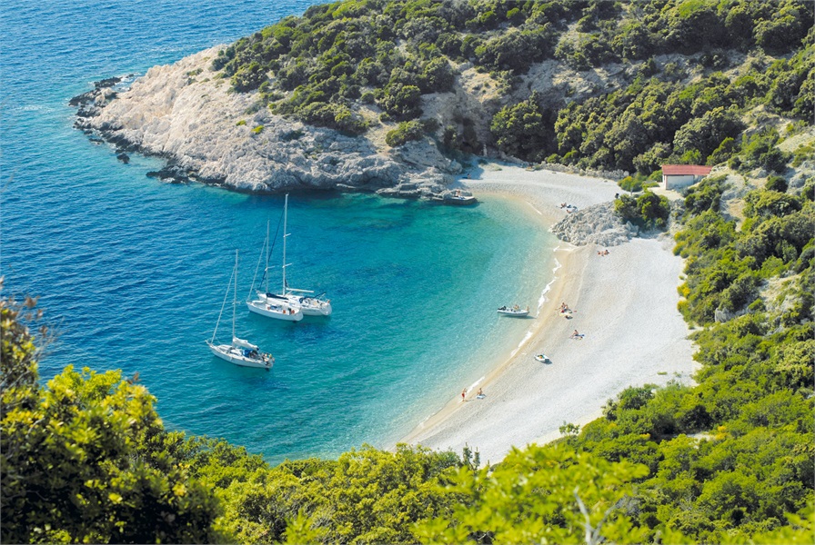 cres-yacht-charter-croatia-fortuna-yachting